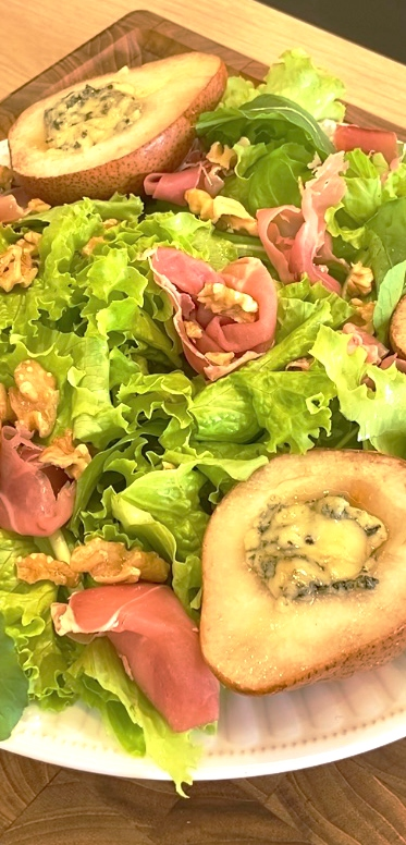 Salada de Pera Recheada